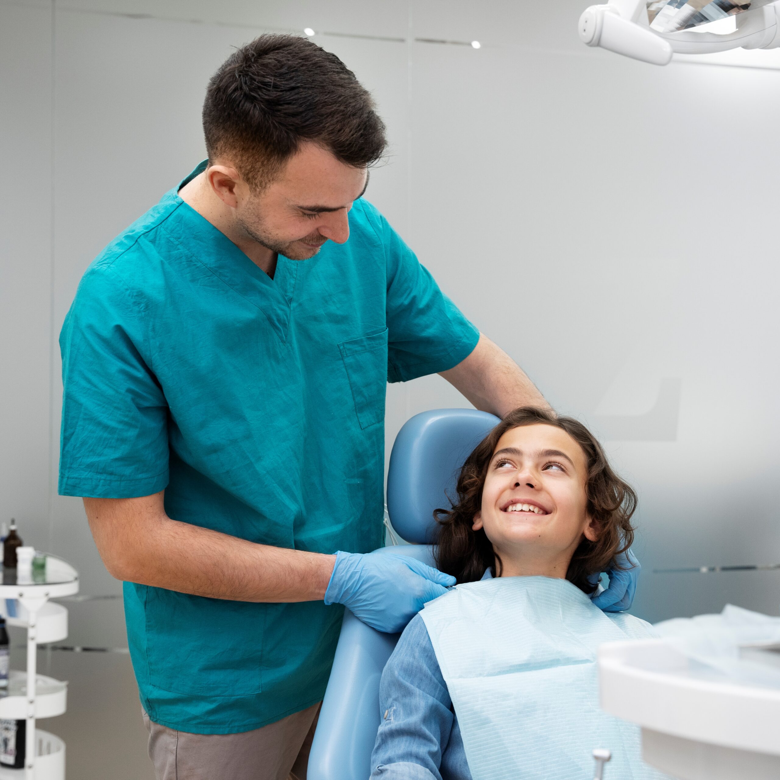 Süt Dişleri Ne Zaman Düşer? PremiumDentalWorks